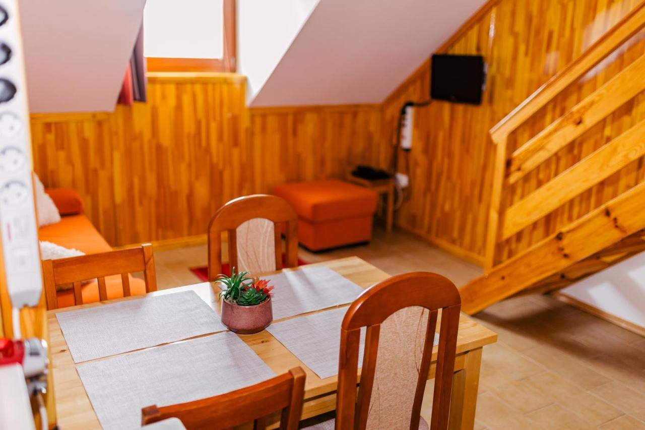Niki Apartman Дьюла Екстер'єр фото